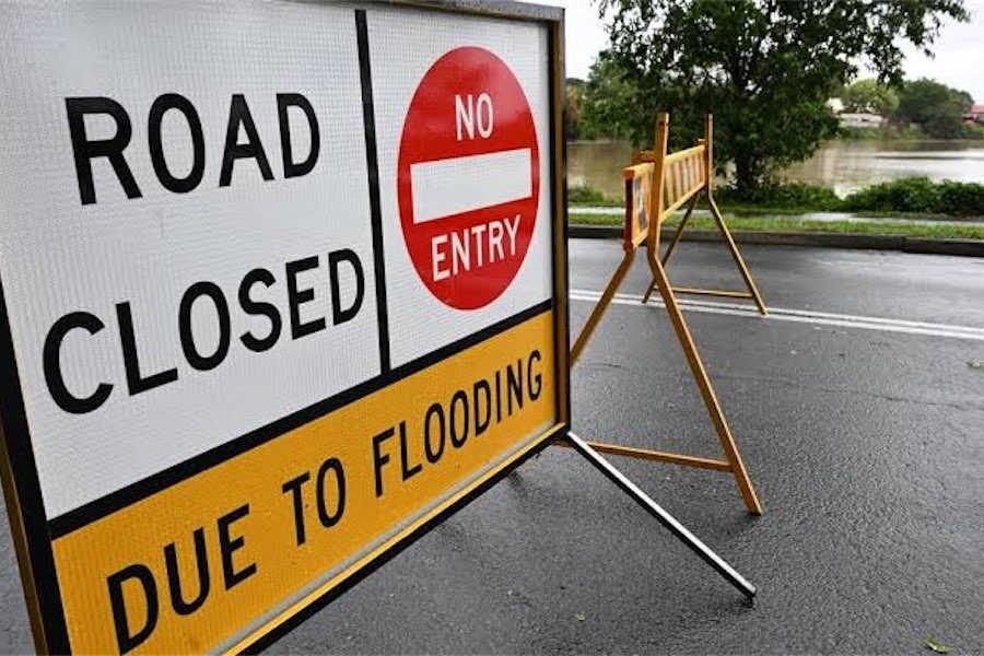 Queensland set for more storms as rivers rise